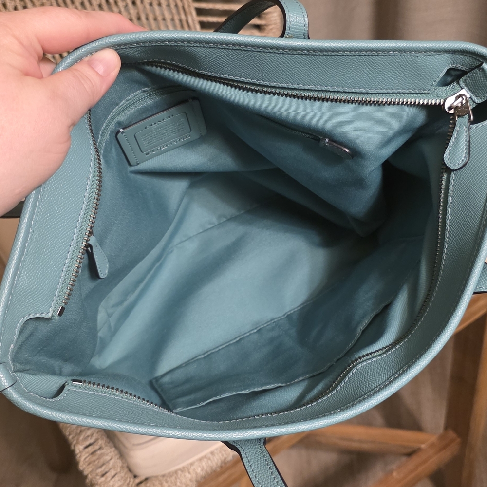 Coach Leather Blue Tote Bag Gunmetal Hardware - Picture 4 of 7